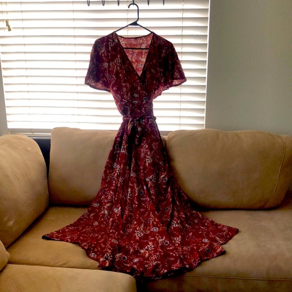 Dresses & Skirts - Wrap Dress